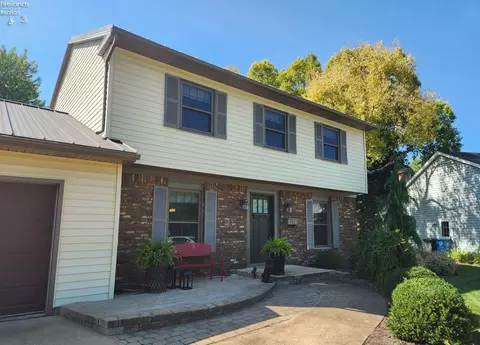 Exterior - 712 Gloucester Dr, Huron, OH 44839 photo 3 of 21