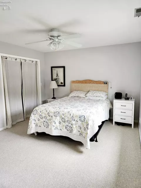 Bedroom - 712 Gloucester Dr, Huron, OH 44839 photo 3 of 9