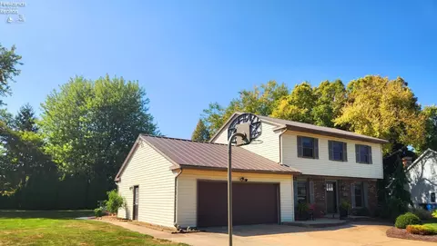 Exterior - 712 Gloucester Dr, Huron, OH 44839 photo 7 of 21