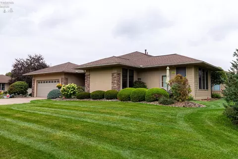 2 Executive Village Ct #A, Norwalk, OH 44857