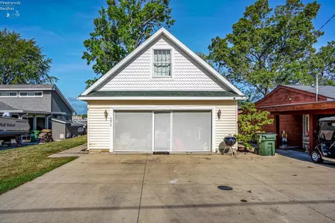 5875 E Saylor St, Marblehead, OH 43440 photo 28