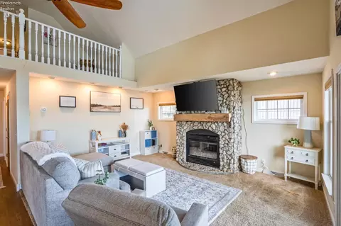 5875 E Saylor St, Marblehead, OH 43440 photo 6