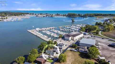 5875 E Saylor St, Marblehead, OH 43440 photo 38