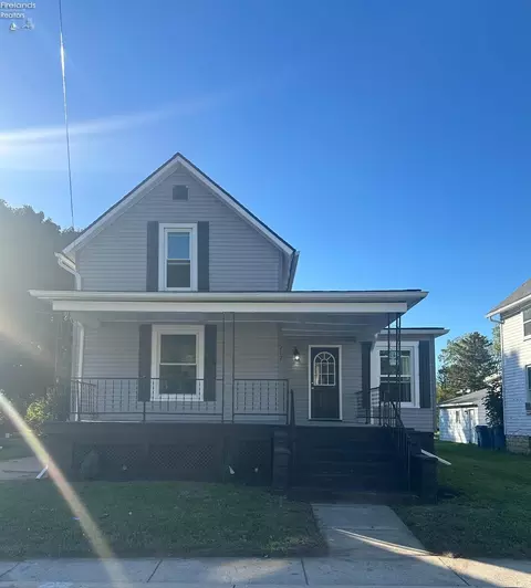 212 S Fifth St, Fremont, OH 43420