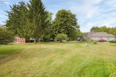 Exterior - 311 White St, Clyde, OH 43410 photo 6 of 8
