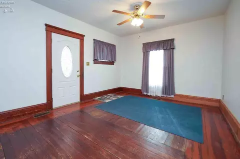 Living - 311 White St, Clyde, OH 43410 photo 1 of 8