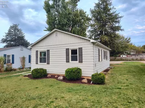 41 Maple St, Norwalk, OH 44857 photo 3