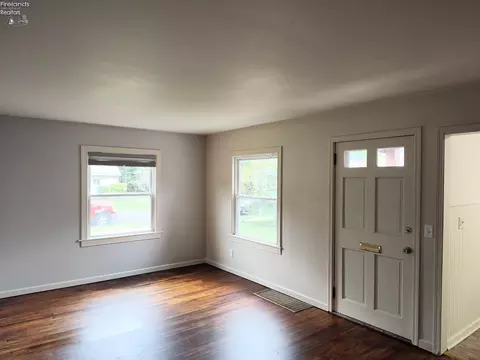 41 Maple St, Norwalk, OH 44857 photo 11