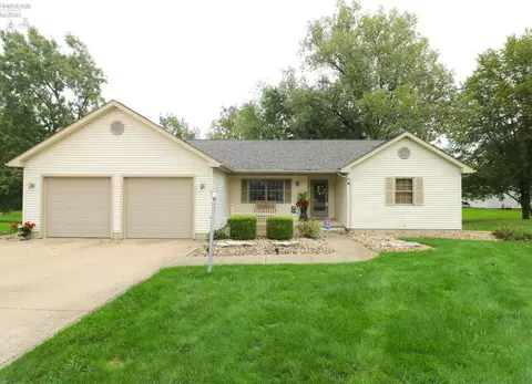 80 Chapel Dr, Norwalk, OH 44857