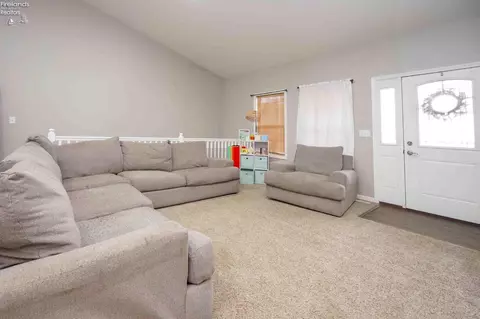 Living - 321 Nathan Dr, Clyde, OH 43410 photo 1 of 1