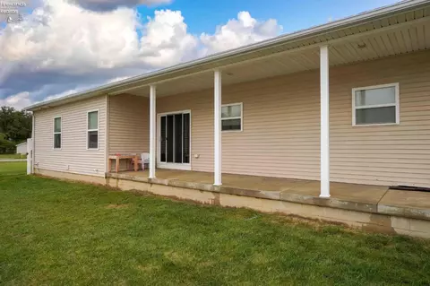 Exterior - 321 Nathan Dr, Clyde, OH 43410 photo 4 of 6