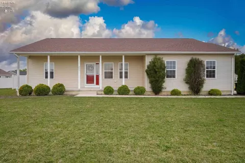 321 Nathan Dr, Clyde, OH 43410