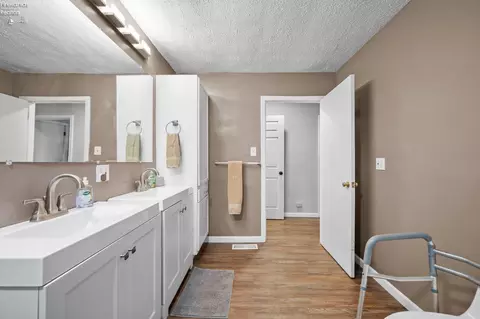 Bath - 411 N Abbe Rd, Elyria, OH 44035 photo 2 of 4