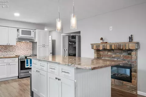Kitchen - 411 N Abbe Rd, Elyria, OH 44035 photo 1 of 4