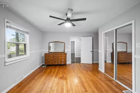 Bedroom - 411 N Abbe Rd, Elyria, OH 44035 photo 8 of 10