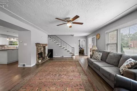 Living - 411 N Abbe Rd, Elyria, OH 44035 photo 1 of 1