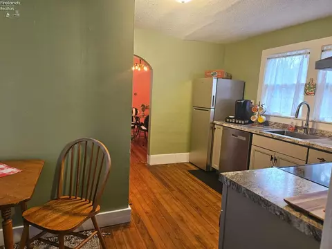 726 Cherry Ave, Marblehead, OH 43440 photo 8