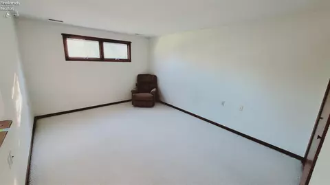 816 Martha Dr, Huron, OH 44839 photo 9