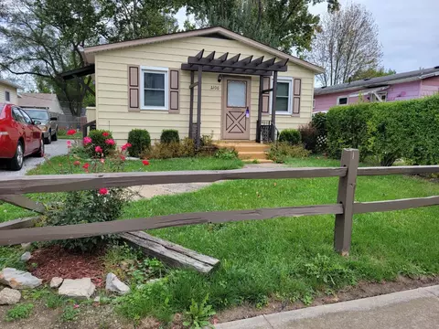 2206 Olds St, Sandusky, OH 44870