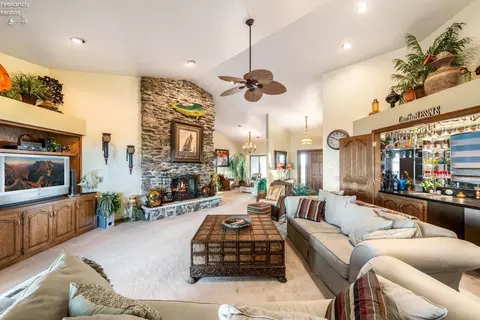 2157 Cedar Point Rd, Sandusky, OH 44870 photo 11