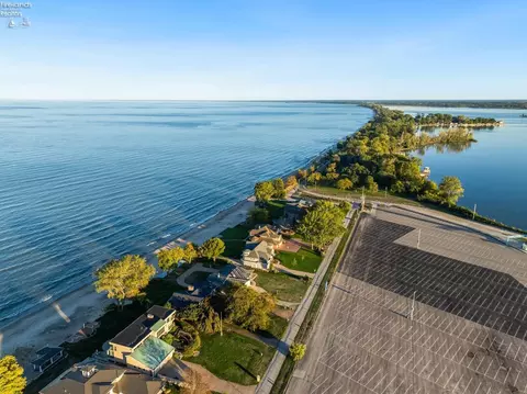 2157 Cedar Point Rd, Sandusky, OH 44870 photo 58