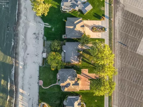 2157 Cedar Point Rd, Sandusky, OH 44870 photo 59