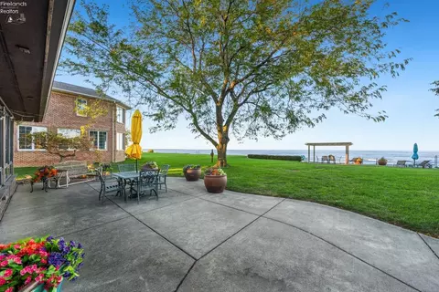 2157 Cedar Point Rd, Sandusky, OH 44870 photo 42