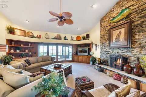 2157 Cedar Point Rd, Sandusky, OH 44870 photo 7