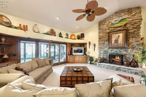 2157 Cedar Point Rd, Sandusky, OH 44870 photo 10