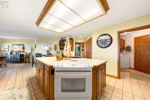 2157 Cedar Point Rd, Sandusky, OH 44870 photo 14