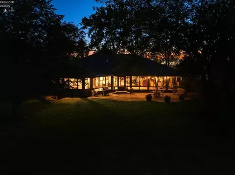 2157 Cedar Point Rd, Sandusky, OH 44870 photo 64