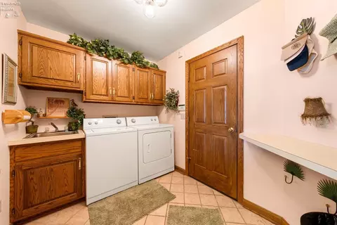 2157 Cedar Point Rd, Sandusky, OH 44870 photo 32