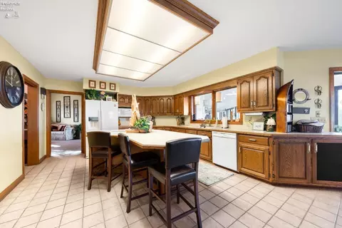 2157 Cedar Point Rd, Sandusky, OH 44870 photo 13