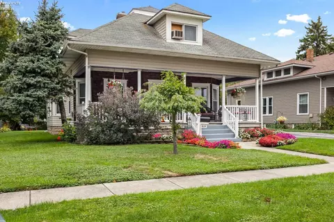 419 Ohio St, Huron, OH 44839 photo 2