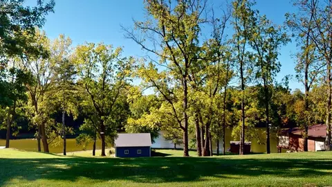 662 Timothy Dr, Willard, OH 44890 photo 2