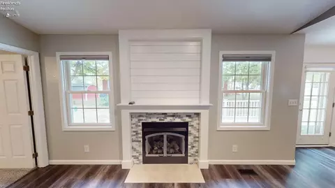 105 Caleb Dr, Clyde, OH 43410 photo 9