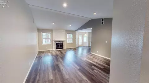 105 Caleb Dr, Clyde, OH 43410 photo 6