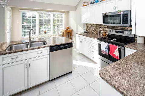 Kitchen - 1245 Wheeler Dr, Huron, OH 44839 photo 3 of 4