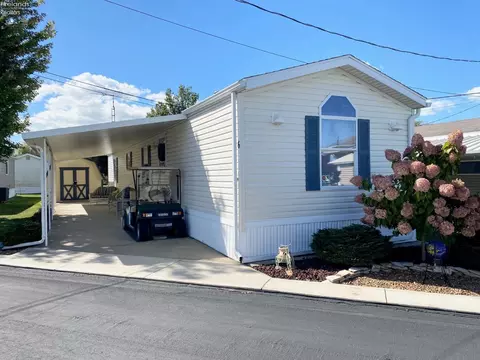 8175 N Shore Blvd #6, Marblehead, OH 43440