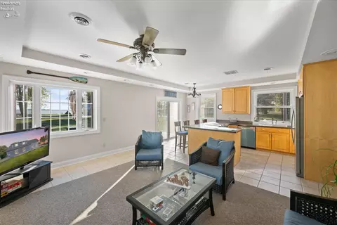 6584 E Bayshore Rd, Marblehead, OH 43440 photo 14