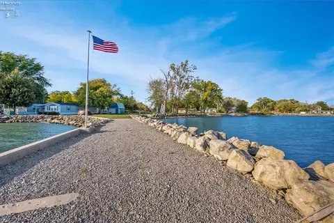 6584 E Bayshore Rd, Marblehead, OH 43440 photo 36