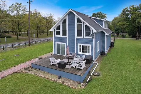 6584 E Bayshore Rd, Marblehead, OH 43440 photo 2