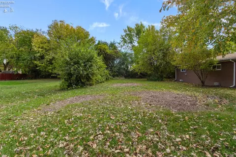 1208 E Parish St, Sandusky, OH 44870