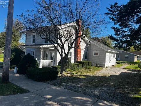 22 Manchester St, Monroeville, OH 44847