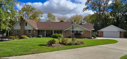 600 Barker Rd, Fremont, OH 43420