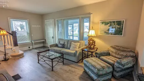 226 Ohio St, Huron, OH 44839 photo 2