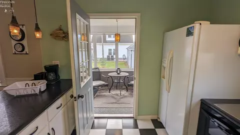 226 Ohio St, Huron, OH 44839 photo 24
