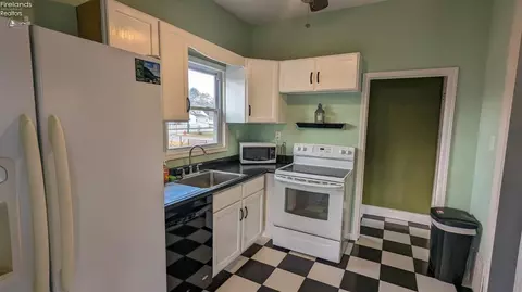 226 Ohio St, Huron, OH 44839 photo 22