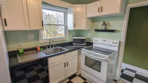 226 Ohio St, Huron, OH 44839 photo 19