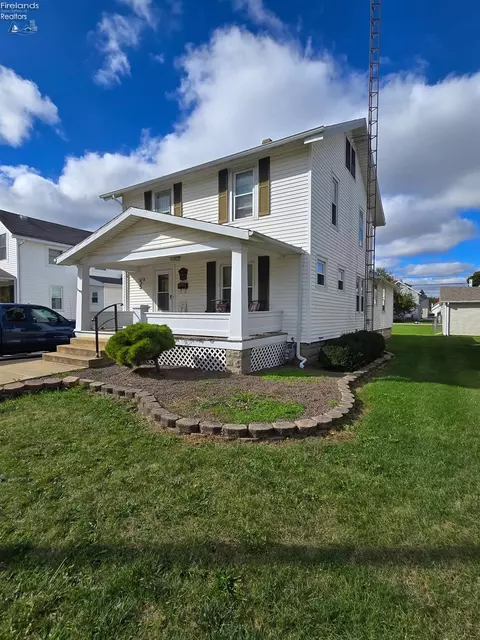 920 Franklin Ave, Fremont, OH 43420